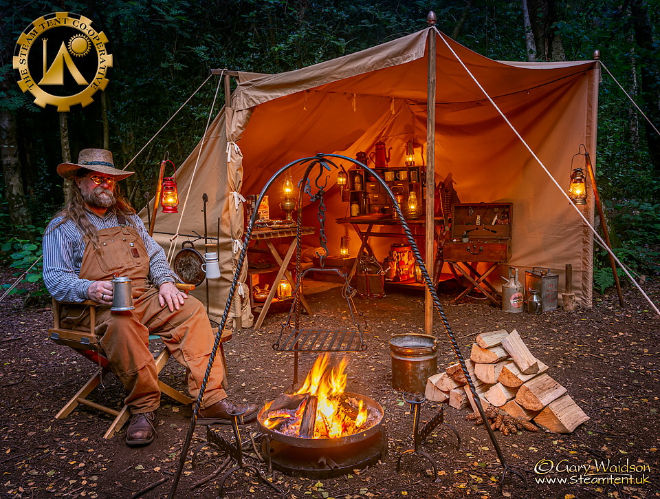 Baker Tent. The Steam Tent Co-operative. © Gary Waidson - www.Steamtent.uk 