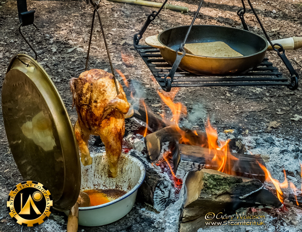 Bird Watching - The Easter Tea Party 2019 - The Steam Tent Co-operative. © Gary Waidson - www.Steamtent.uk